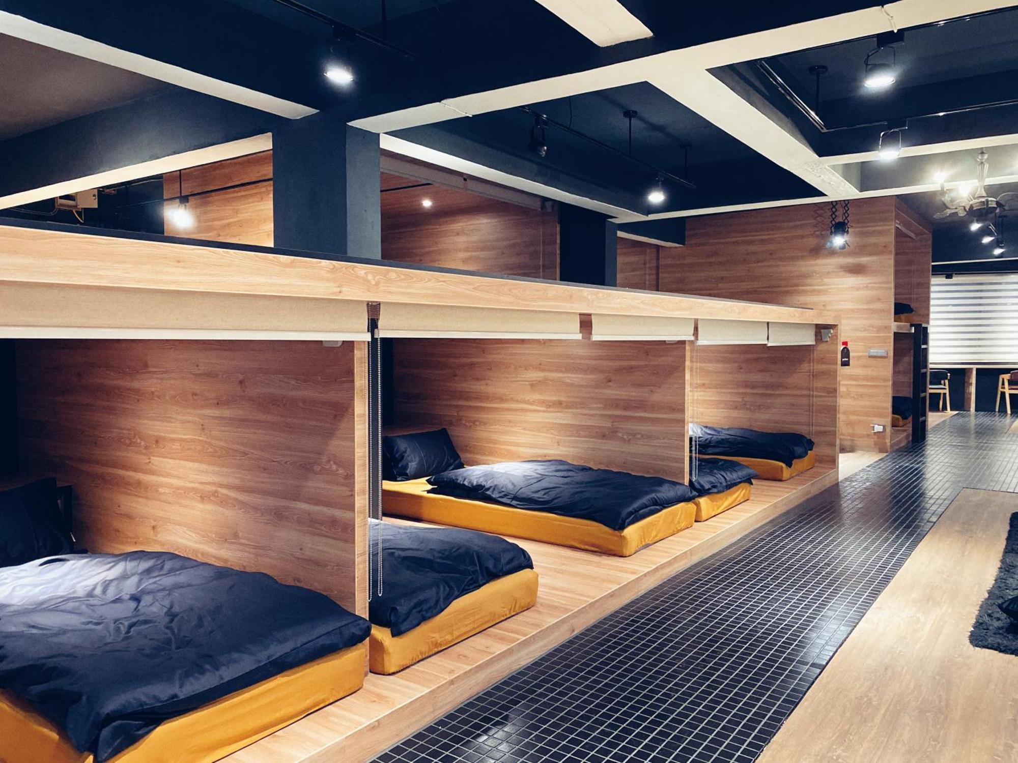 Perbed Hostel-Taichung Station Dış mekan fotoğraf